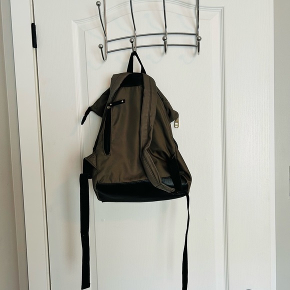 Madden girl backpack - Picture 2 of 3